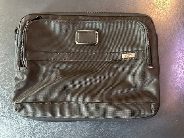 TUMI ALPHA Ballistic Medium Laptop Cover -PreOwned Great Condition- 125 Retail
