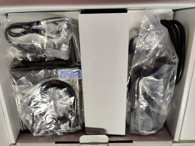 Sony PlayStation Standalone VR Headset - White (3004152) Sony PlayStation Standalone VR Headset - White (3004152)