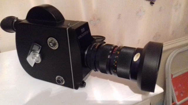 16MM CINE CAMERA Krasnogorsk K3 with M42 mount lenses