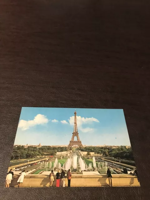 Vintage Unposted Postcard - Eiffel Tower - Paris - France