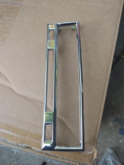 Complete Faceplate For Becker Europa Car Radio – Mercedes & Porsche Classic Car Restoration Part