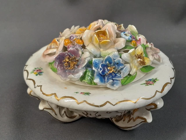 Oeuf Décoratif En Porcelaine - Boîte à Bijoux Avec Décor Fleuri - Occasion