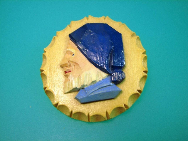 Old man and the Sea - Wood Carved French Sailor Brooch Pin - Vintage v24