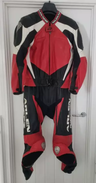 Arlen Ness 2 pezzi pelle moto taglia XXL Ted bianco e nero CE