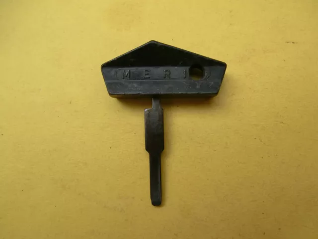 Alte Schlüssel - alter Zündschlüssel  MERLIN