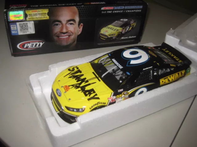 Marcos Ambrose signed 1:24 Scale Nascar (USA) #9 Stanley Model Car + COA /Proof