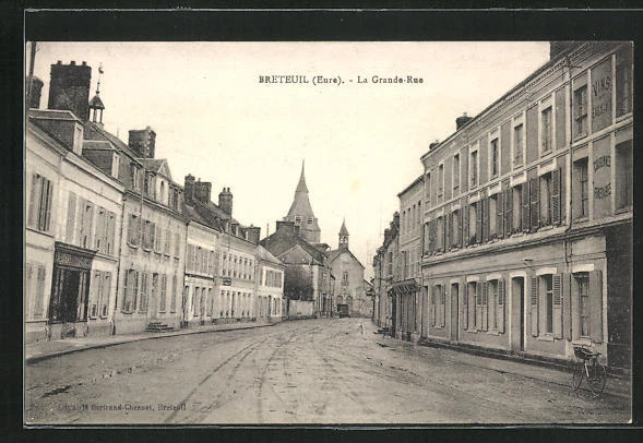 CPA Breteuil, La Grande-Rue, vue de la rue