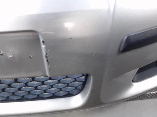 Pare choc avant pour Toyota Corolla-verso 2.2 D4-D 136cv