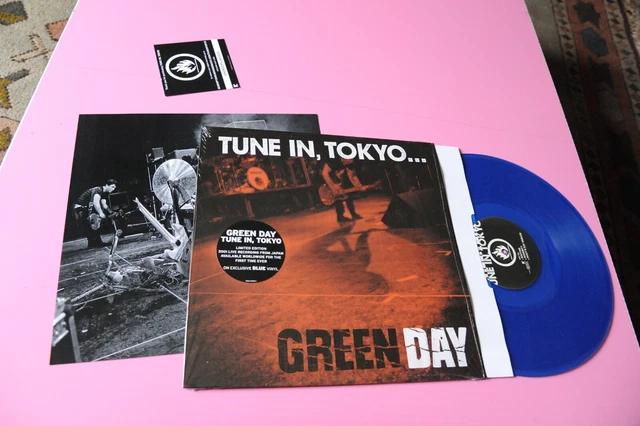 Green Day tune in Tokyo… blue vinyl Green Day – Tune In, Tokyo – Vinyl (Blue Translucent, LP