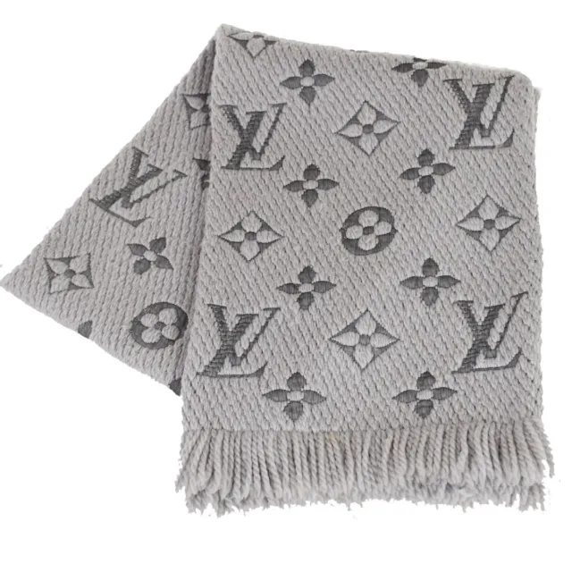 Shop Louis Vuitton Monogram Unisex Wool Street Style Plain Fringes Bridal  Logo (M78237, M78159, ECHARPE LV ESSENTIAL SHINE, M78160) by Mikrie