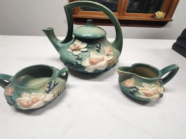 Roseville Magnolia Teapot, Creamer, and Sugar Set, Green