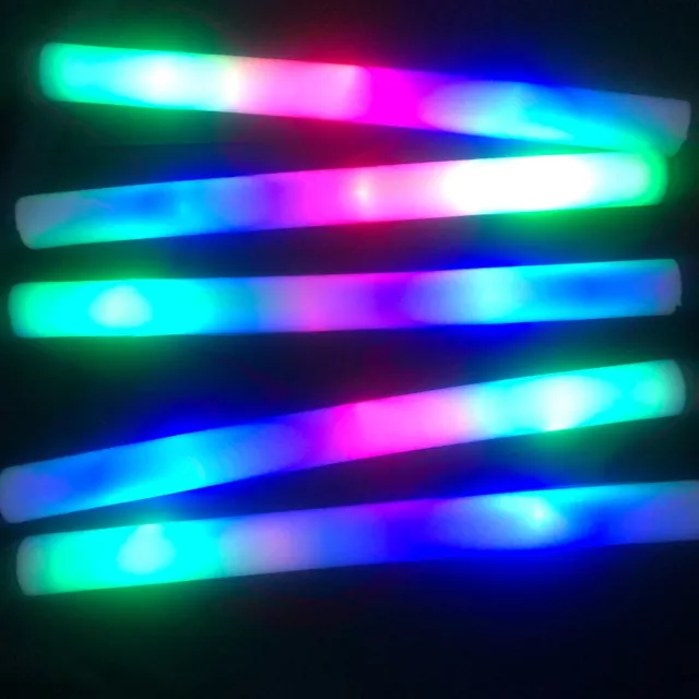 100 Glow Sticks Bracelets Necklaces Party Favors Disco Rave Bag
