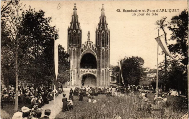 CPA Sanctuarie et Parc d'Arliquet un jour de fete (390634)