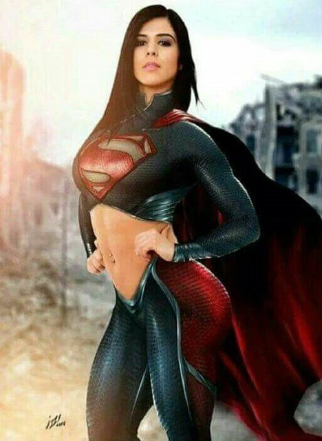 SUPERWOMAN/rebirth 1 FUTURE STATE/SWAMP THING 2 free photo!
