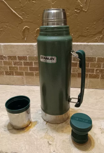 https://www.picclickimg.com/mx8AAOSwhAlk-hOp/Stanley-Vacuum-Thermos-Bottle-Handled-Coffee-Green-Hammertone.webp