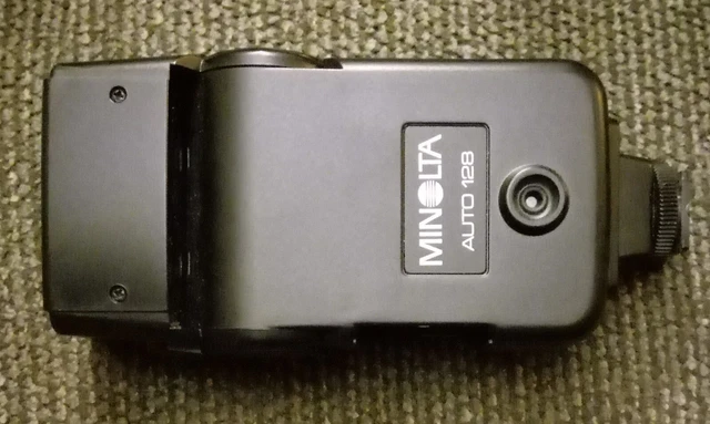 Minolta Auto 128 Flash with Case