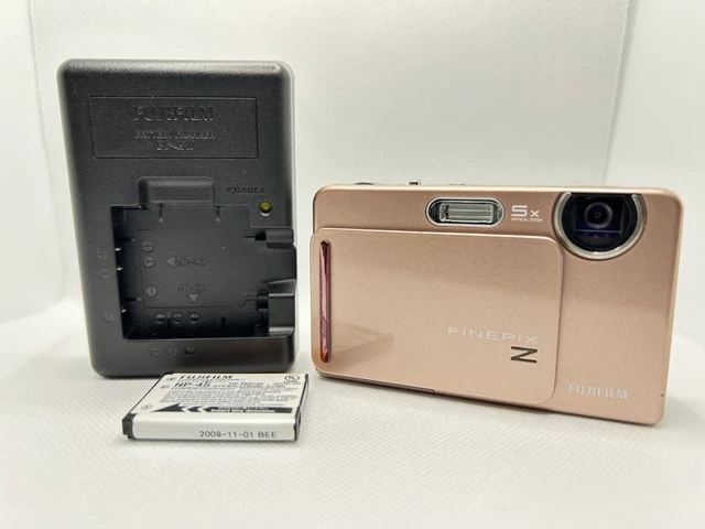 FUJIFILM　FINEPIX　Z300 Fujifilm FinePix Z300: Digital Photography Review