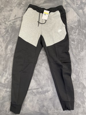 nike tech tapered