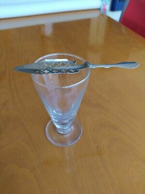 Verre et sa Cuillère à Absinthe 