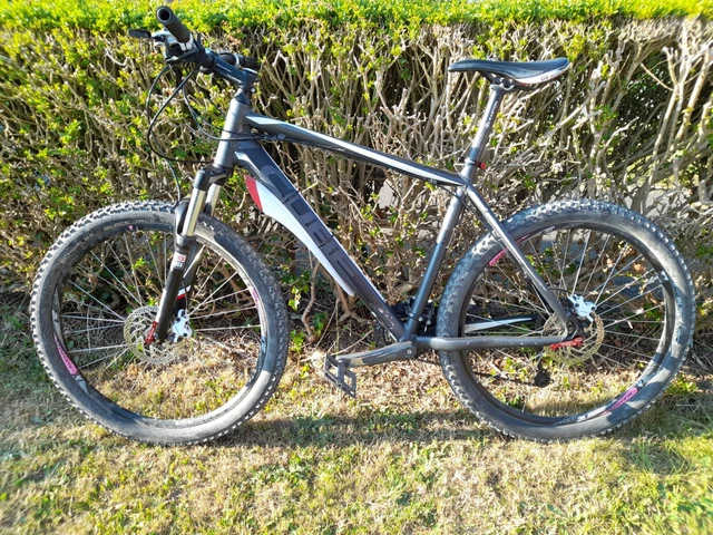 hybrid bike lockout suspension