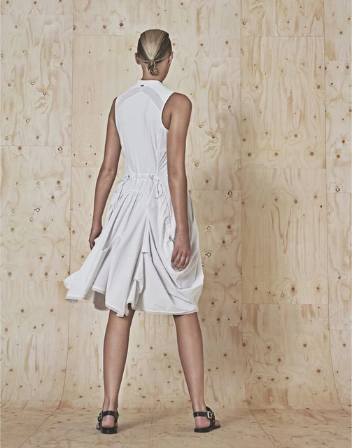 Robe Originale HIGH USE By Claire Campbell - Taille F38, Couleurs Rouge & Bleu Marine - Neuf Sans Étiquettes