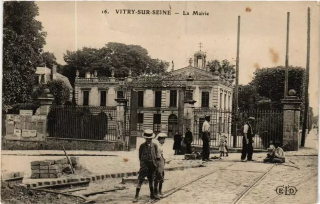 CPA AK VITRY-sur-SEINE La Mairie (672135)