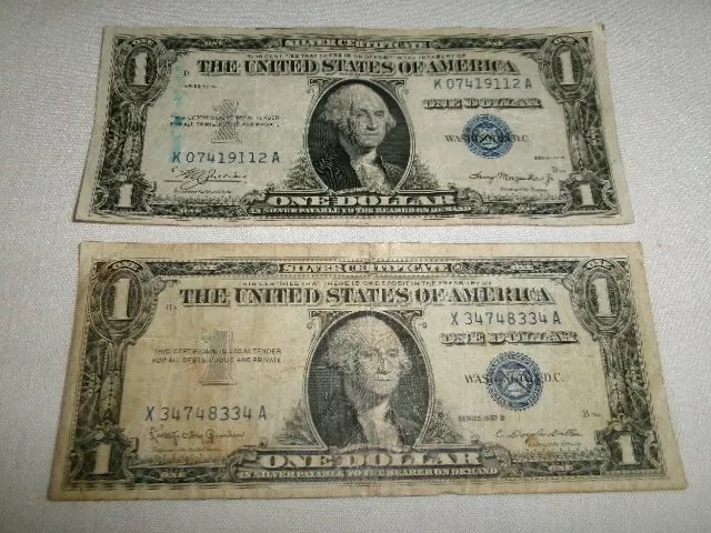 2 United States 0ne dollar Blue Seal Silver Certificate circulated bank notes