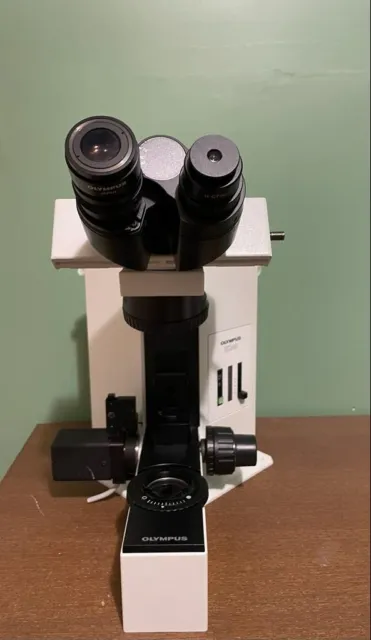 Olympus BXF40 Stand With Trinocular Head and one   Ocular lens WH10X/22