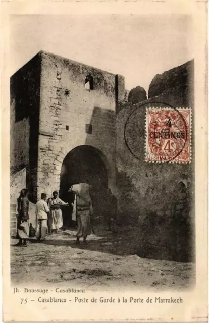 CPA AK CASABLANCA Poste de Garde a la Porte de MARRAKECH MAROC (688796)