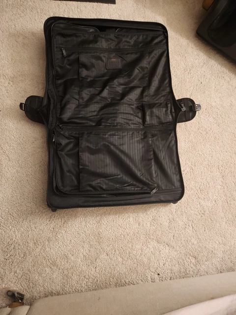 Tumi Alpha Wheeled 14.5"x22"x8.5" Garment Bags - Black