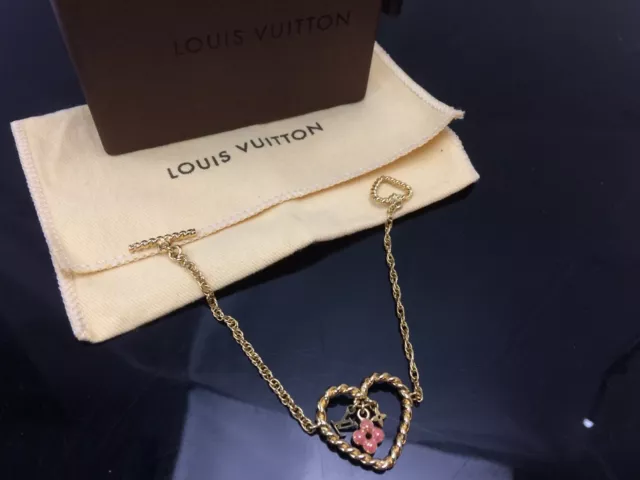 LOUIS VUITTON Essential V Supple Bracelet Gold 1279260
