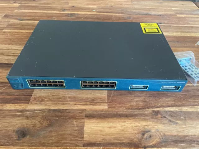 Cisco Catalyst 3500 XL WS-C3524-PWR-XL-EN 24-Port 10/100 PoE Switch NO RACK EARS