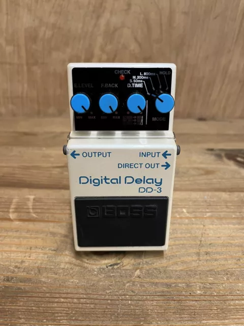 BOSS DD-3 DD3 Digital Delay Guitar Effects Pedal