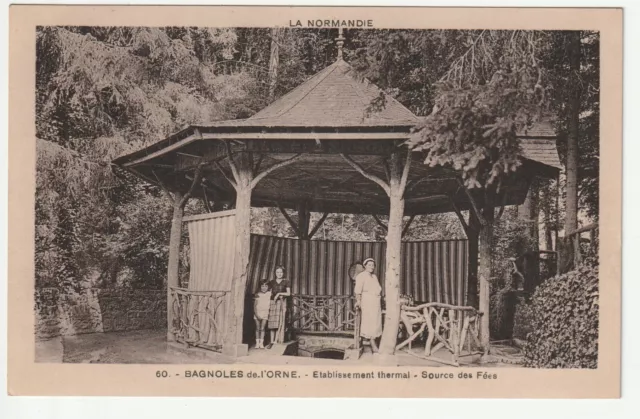 BAGNOLES DE L' ORNE - Orne - CPA 61 - la Source des Fées
