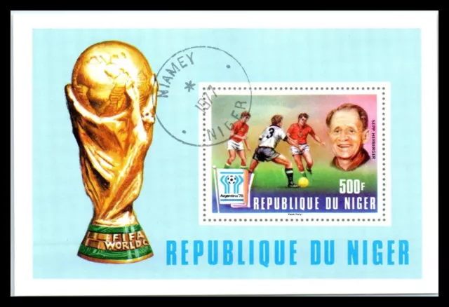 1977 NIGER Souvenir Sheet - Football World Cup - Argentina 1978 A1