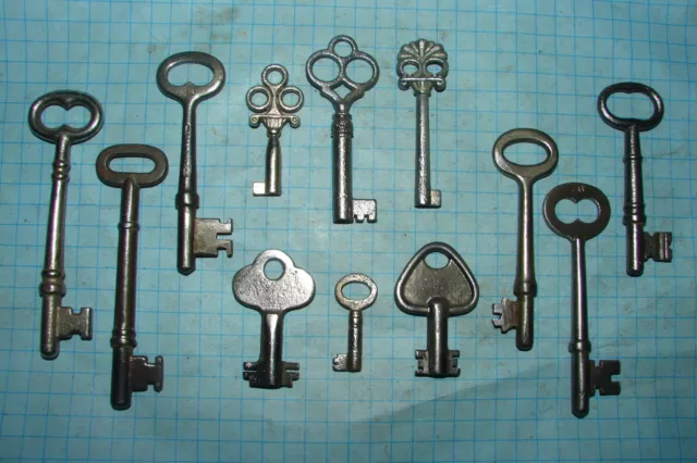 12 Antique Skeleton, Furniture, Barrel, Cabinet And Old Lock Keys