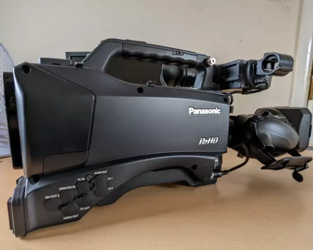 Panasonic AG-HPX371EBroadcast HD Camera I PAL/NTSC I HD Lens I With Camera Bag