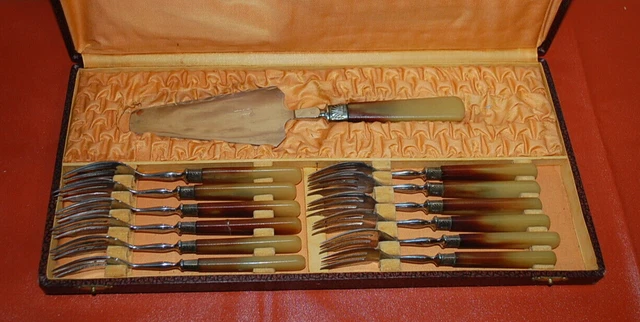 Coffret De 12 Fourchettes à Gâteaux Et 1 Pelle à Tarte - Guy Degrenne Argenté