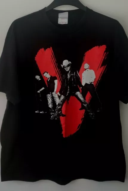 U2 'Vintage' Vertigo Tour Shirt. DUBLIN. Made In USA . XL(2005)