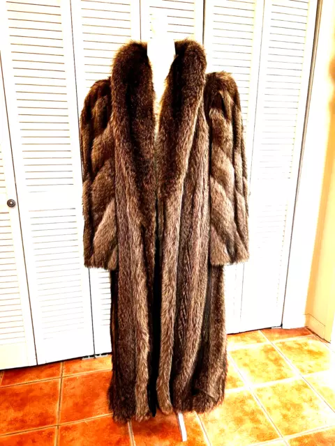 Full Length Raccoon Fur Coat VTG 1989 Macy's The Fur Vault Sz 22 Unisex Mobwife