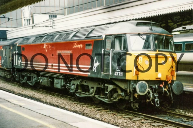 uk-diesel-train-railway-photograph-of-class-47-47711-loco-rm47-2022-1