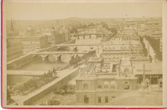 France, Paris, Hotel de Ville incendié vintage albumen print Tirage albuminé