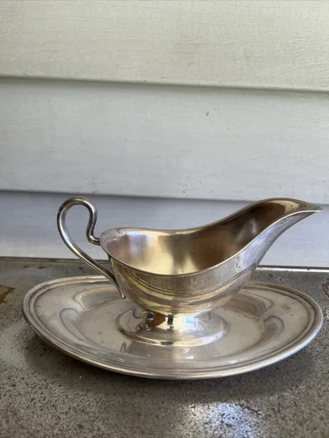 Vintage silver plated handled gravy boat with underplate unmarked