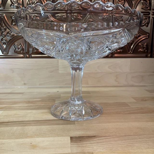VINTAGE ELEGANT CUT Glass Pedestal Compote Bowl Candy Dish Medallion
