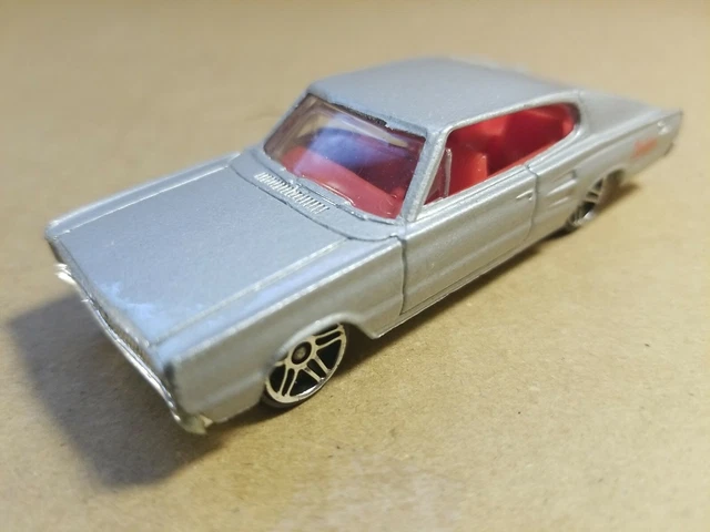 Hot Wheels 2000 First Edition 1967 Dodge Charger #28/36 - Mint In Package - View #2