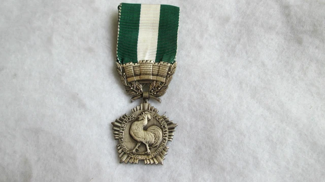 Médaille D'honneur Des Collectivités Locales, Argent Doré, Décoration Française