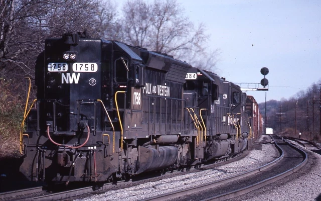 Norfolk & Western SD45 1758 wTrain Orig Kodachrome Slide F69