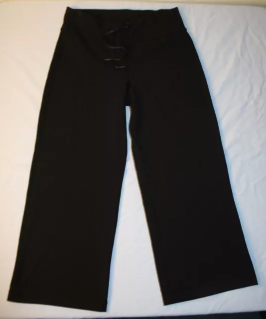 Lululemon Athletica Yoga Pants Sz 6 Black Capri Cropped Exercise Comfort Womens