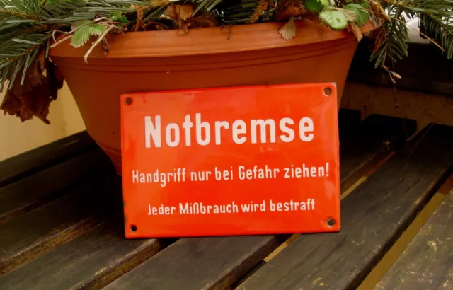 Altes Emailschild Notbremse nur bei Gefahr ziehen Lok Reichsbahn Zuckerguss rar!