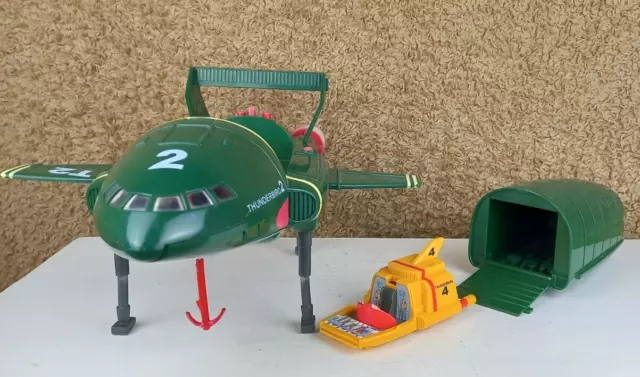 Thunderbirds SUPERSIZE THUNDERBIRD 2 w/ TB4 Vivid Imaginations 1999 PLEASE READ